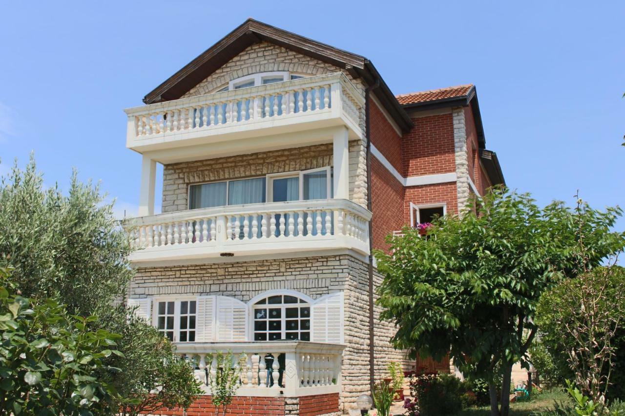Apartments Guberina ชิเบนิก ภายนอก รูปภาพ