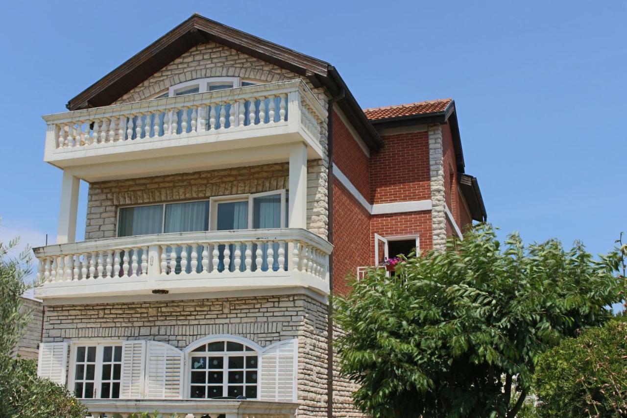 Apartments Guberina ชิเบนิก ภายนอก รูปภาพ